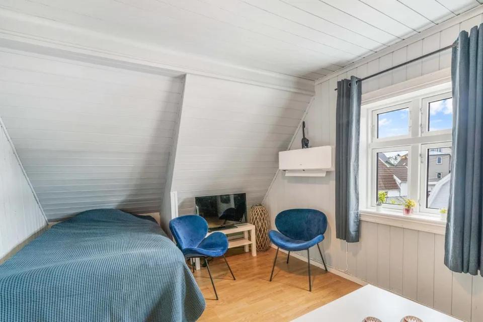 Valand 10 Min Walk From Center *